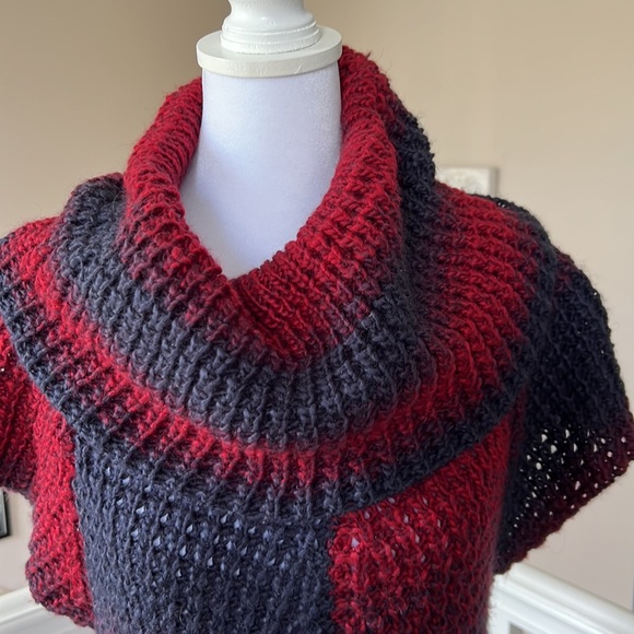 Cowl-neck tunic sweater - Picture 3 of 4